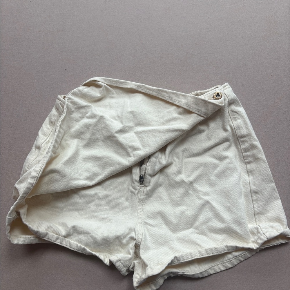 Women's Zara Ivory Skort - Picture 2 of 3